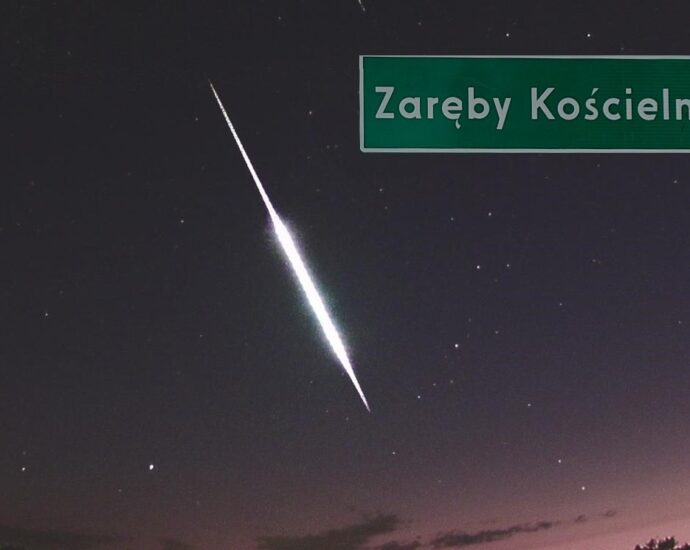 Zaręby Kościelne 2023.04.27 - jasny bolid i prawdopodobny spadek